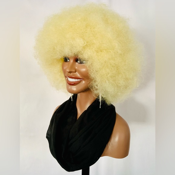 Big & Beautiful Blonde Premium Fiber Afro Wig for Daily Wear/Events/Cosplay - Picture 3 of 8